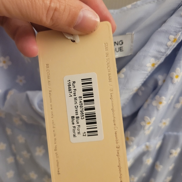 Super cute sundress. Lined. Size 12. NWT. Never worn - Picture 4 of 5